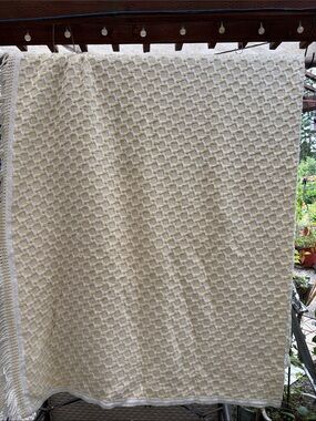 Vintage Monica Queen bedspread Cream & Butter yellow Woven Textured EE